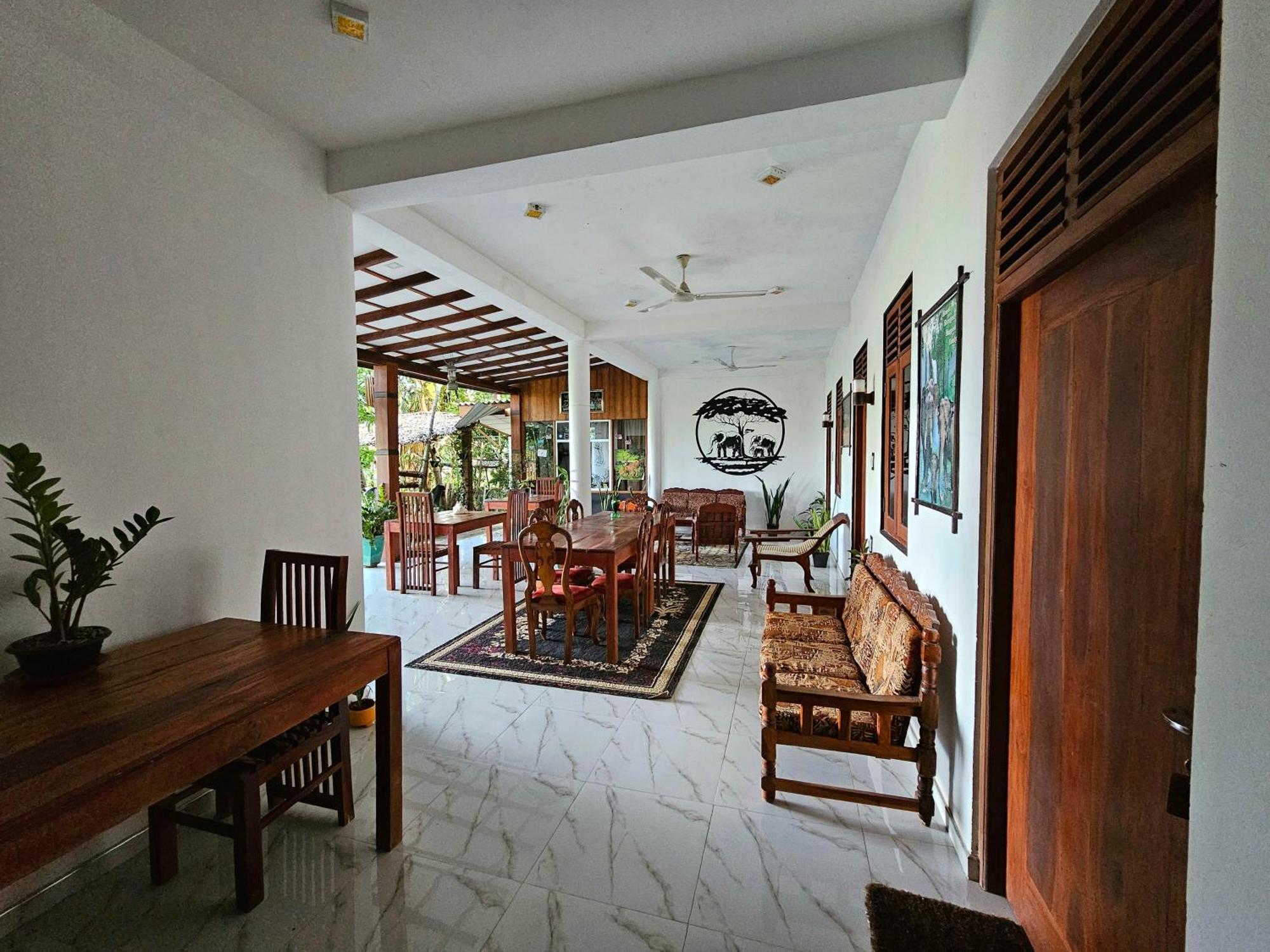 Hotel Tissamaharama Exterior foto
